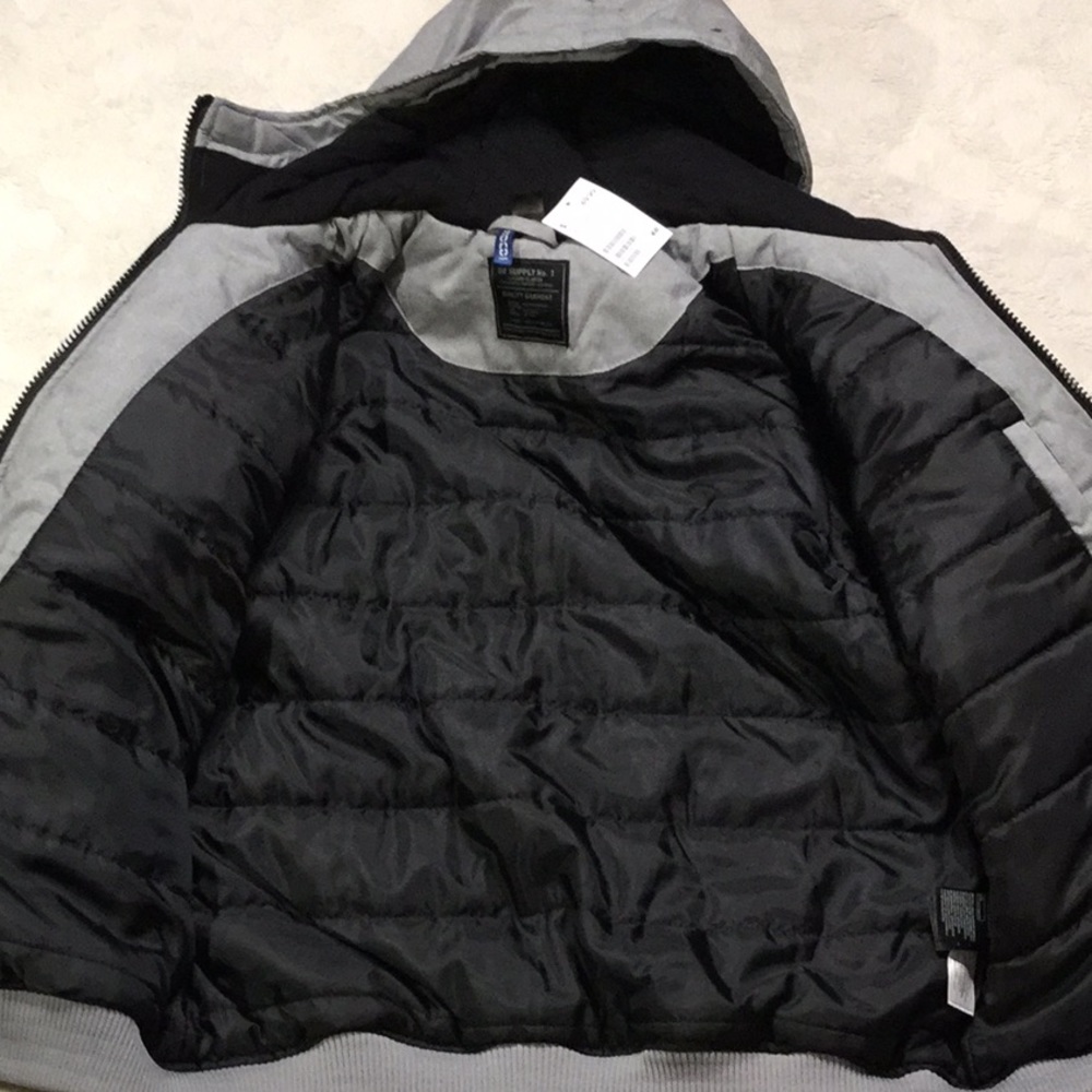 🎉HP🎉🆕NWT H&M Divided Gray Puffer Jacket - Picture 7 of 8